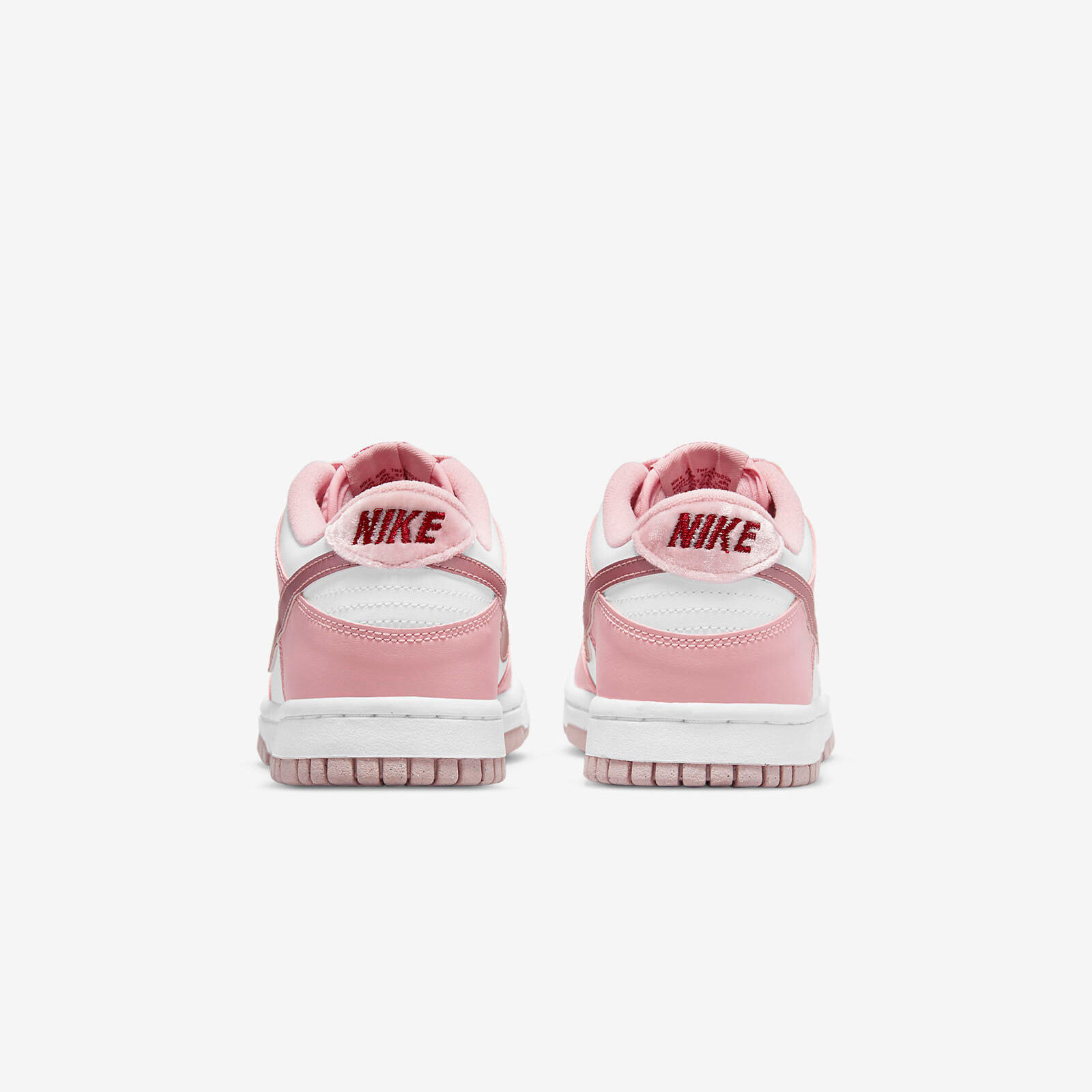 Nike Dunk Low
« Pink Glaze »