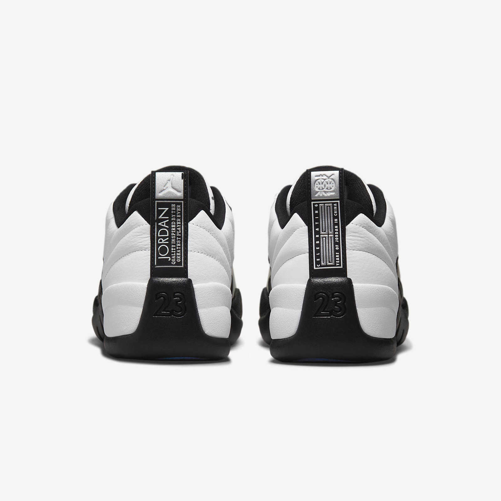 Air Jordan 12 Retro Low
White / Black