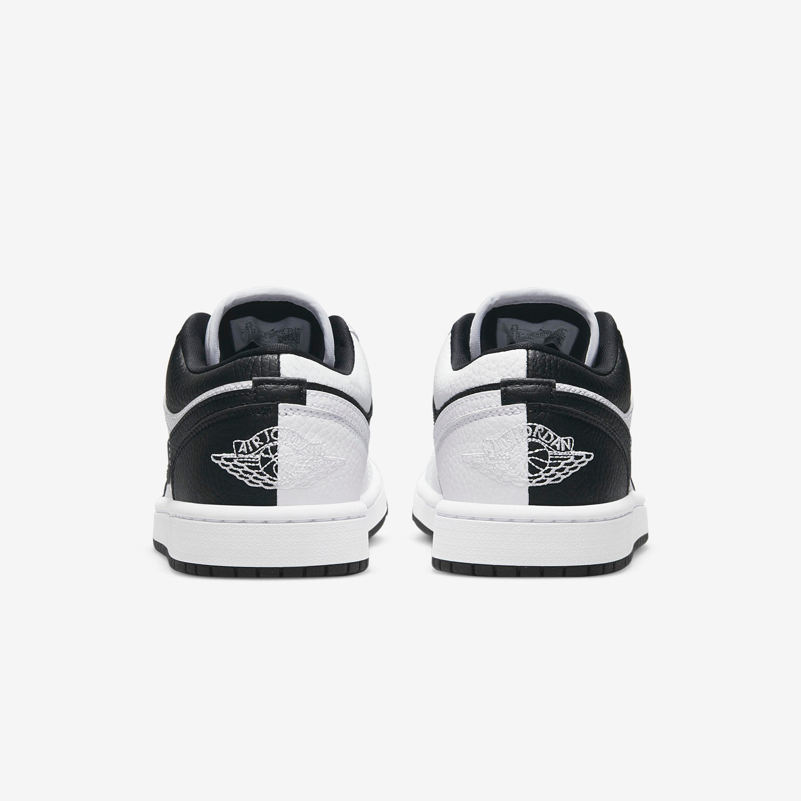 Air Jordan 1 Low
Black / White