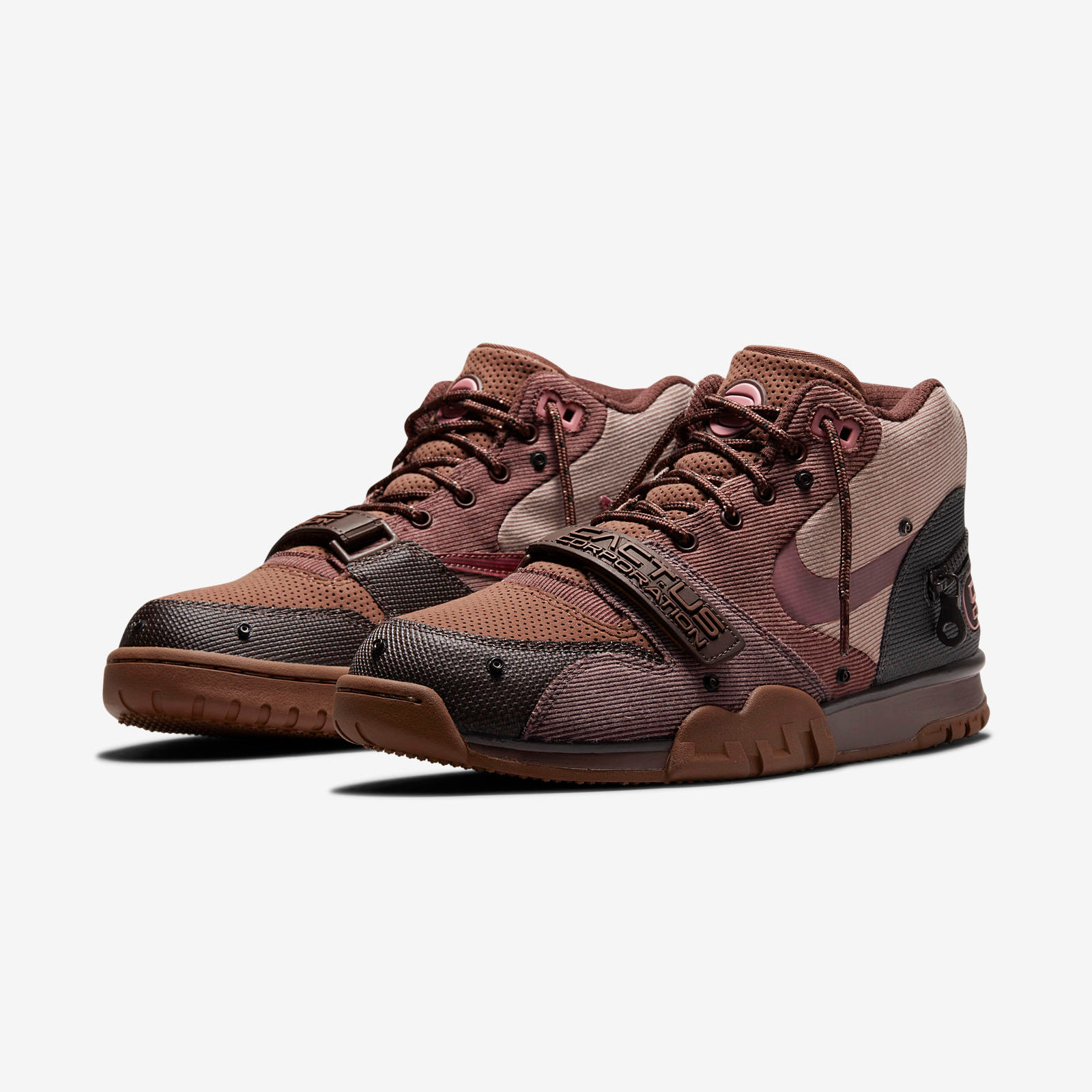 Nike x CACT.US CORP
Air Trainer 1
« Archaeo Brown »