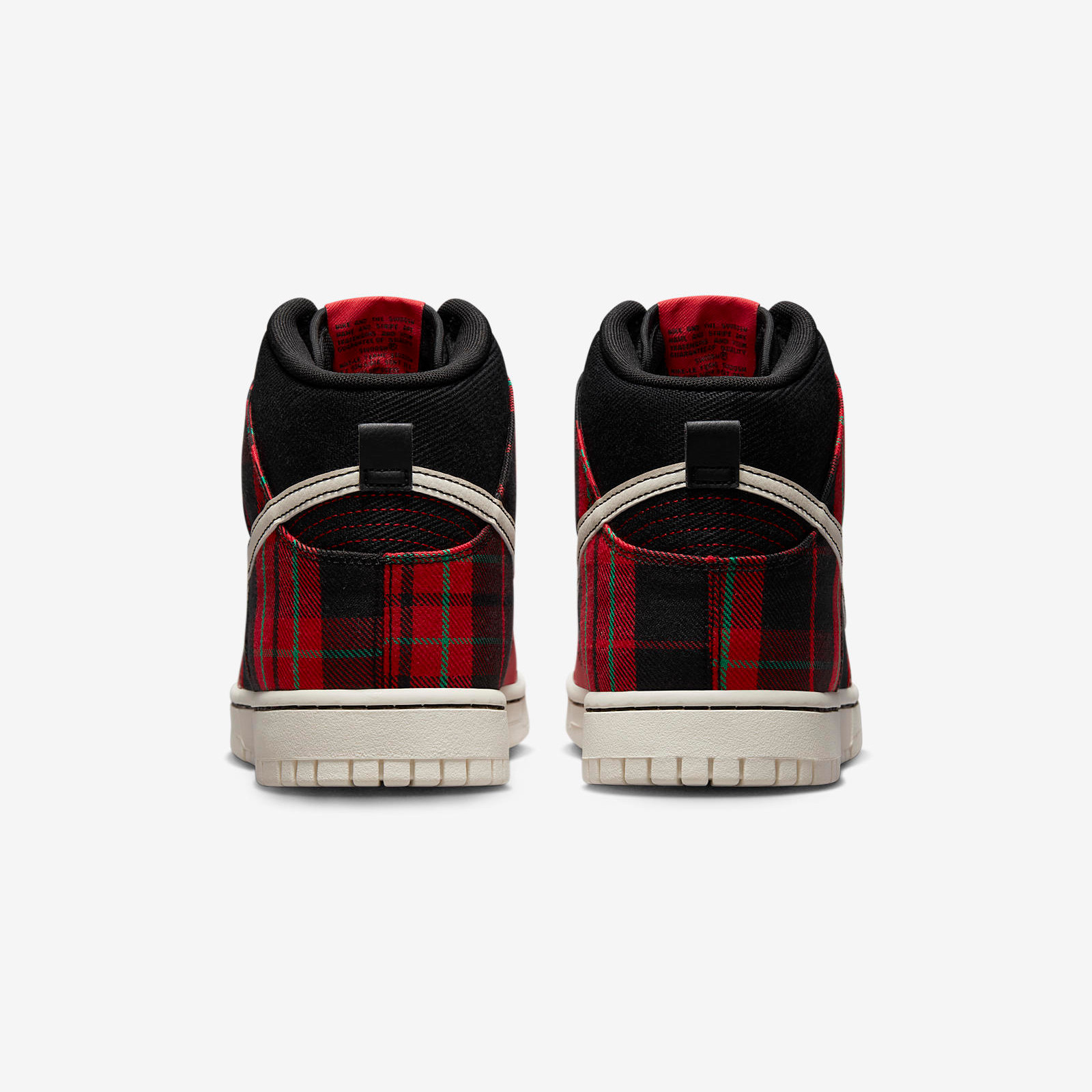 Nike Dunk High Plaid
Black / Red