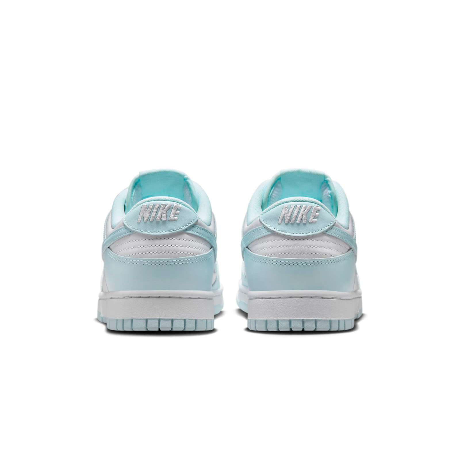 Nike Dunk Low
White / Glacier Blue