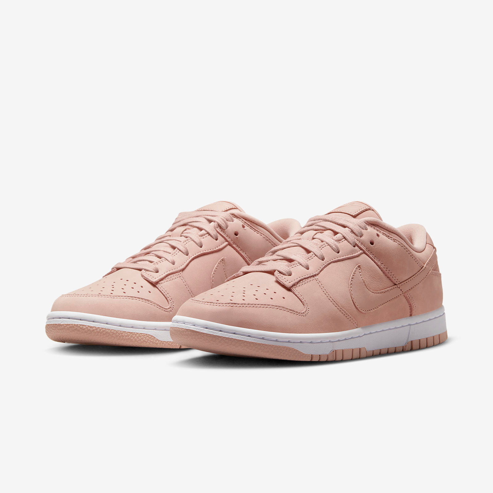 Nike Dunk Low
« Pink Oxford »