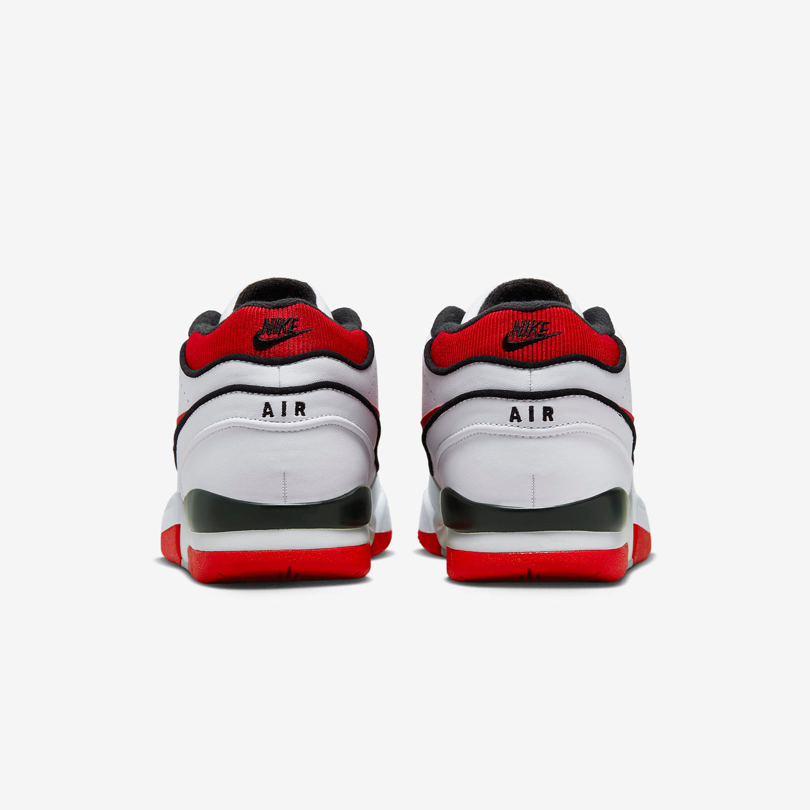 Billie x Nike
Air Alpha Force 88
Fire Red / White