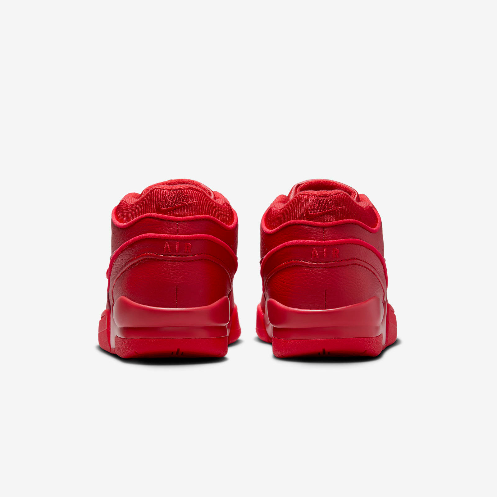 Billie x Nike AAF88
« Fire Red »