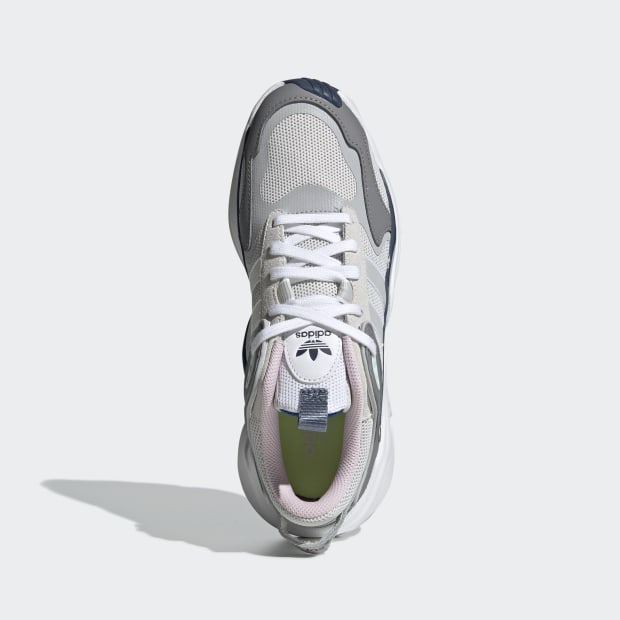 Adidas Magmur Runner
Beige / Grey