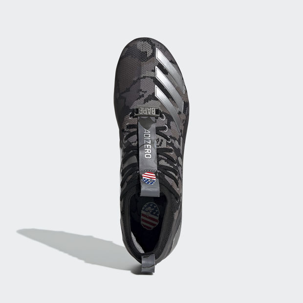 BAPE x Adidas Cleat
« Black Camo »