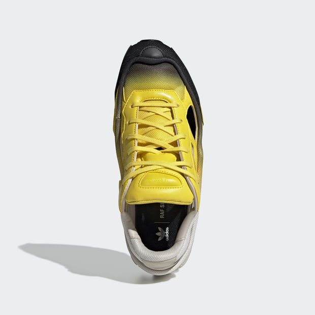 Adidas x Raf Simons
Replicant Ozweego
Brown / Yellow / Black
