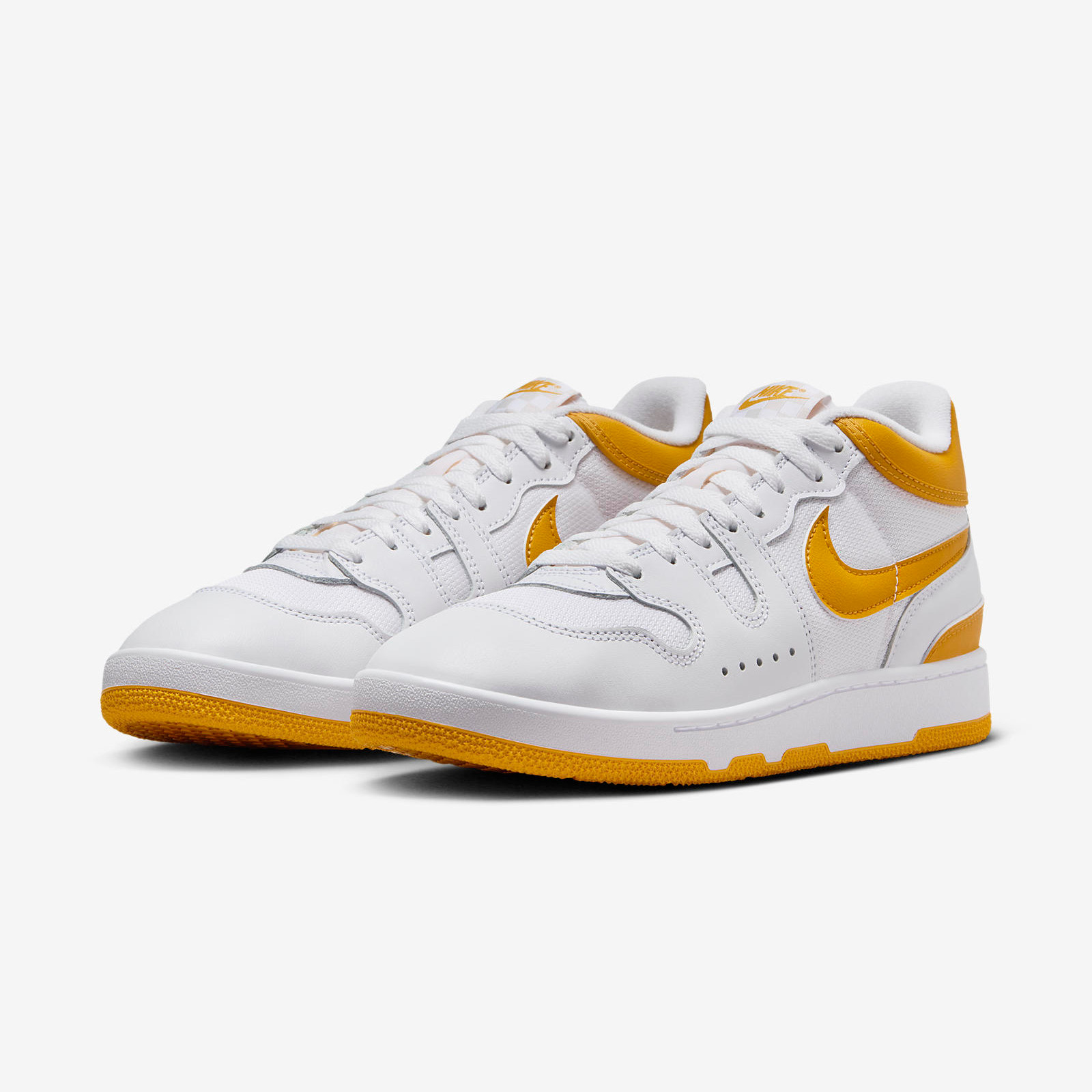 Nike Attack
White / Yellow Ochre