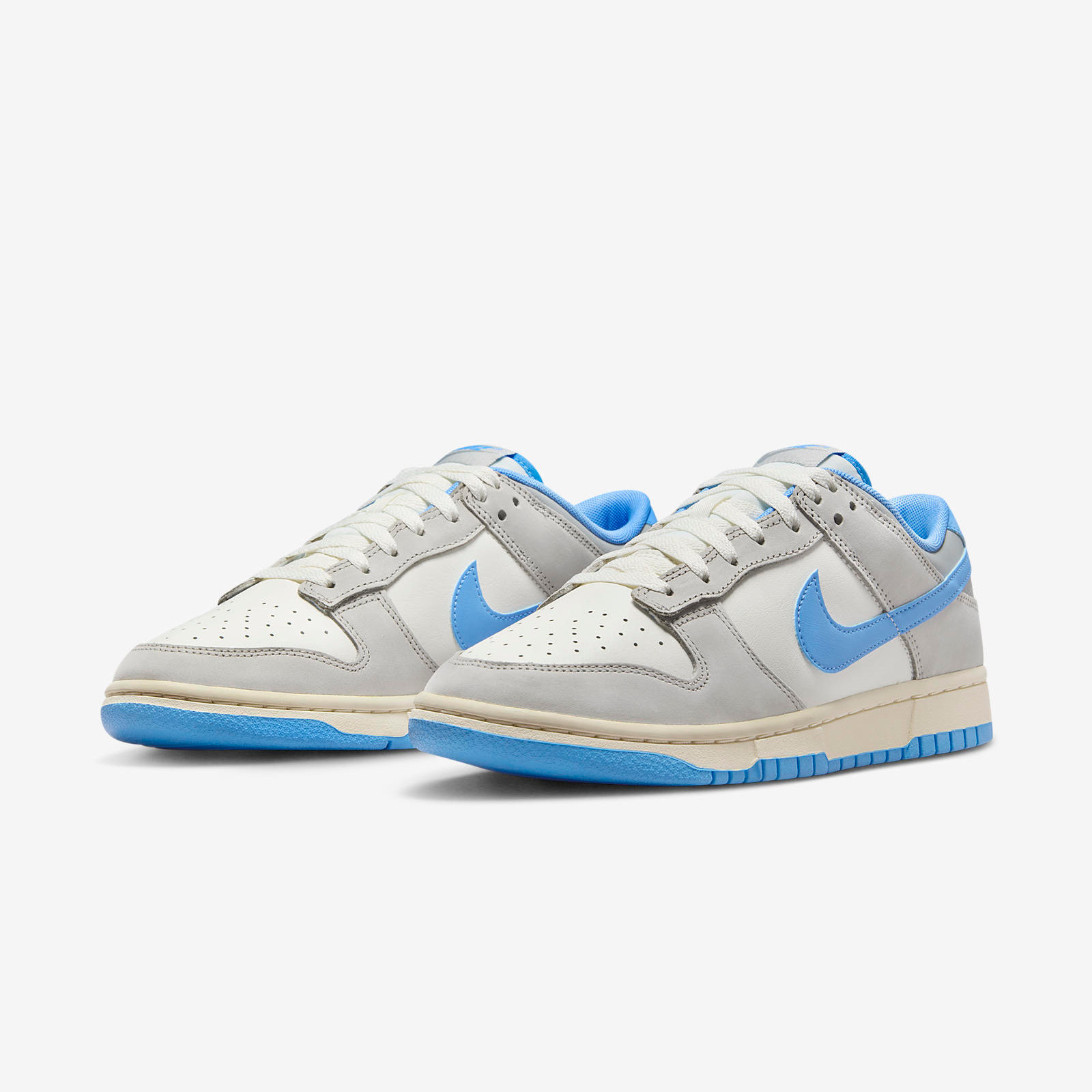 Nike Dunk Low
« Athletic Department »