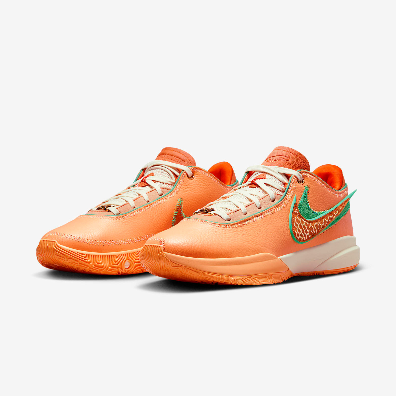 FAMU x Nike LeBron 20
« Peach Cream »