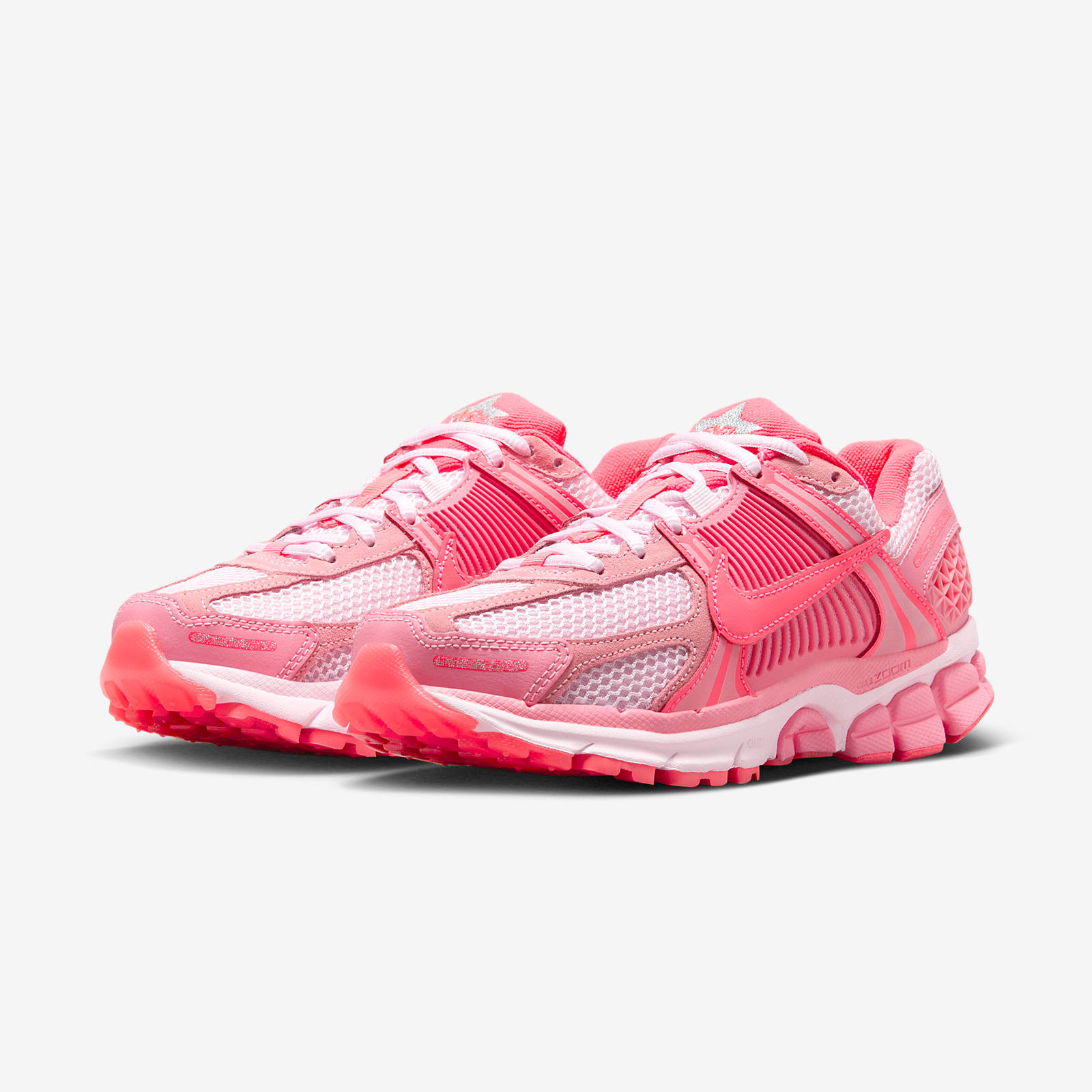 Nike Zoom Vomero 5
Coral Chalk / Hot Punch