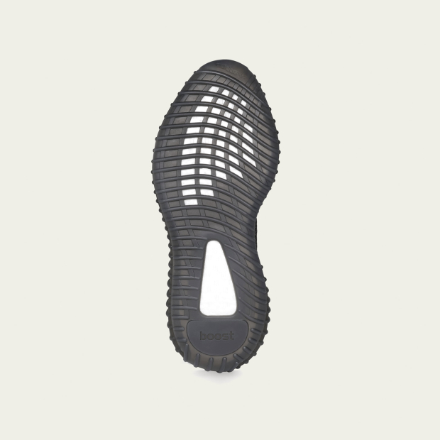 Adidas Yeezy Boost 350 V2
Static Black Non-Reflective