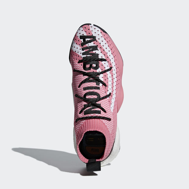 Adidas x Pharrell Williams
Crazy BYW LVL
Pink / White / Black