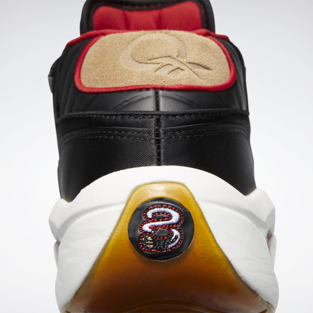 Reebok Question Mid
Black / Red / Brown