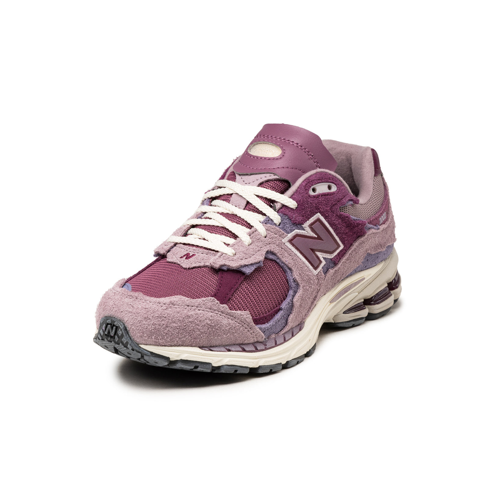 New Balance 2002R
Pink / Violet