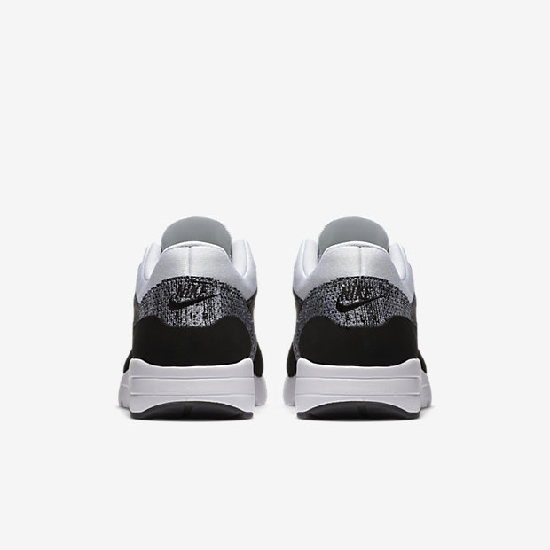 Nike Air Max 1 Ultra Flyknit
White / Black