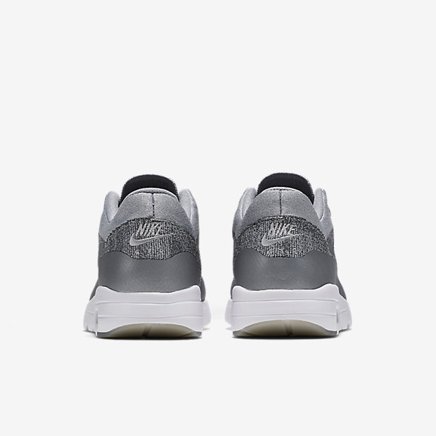 Nike Air Max 1 Ultra Flyknit
White / Grey