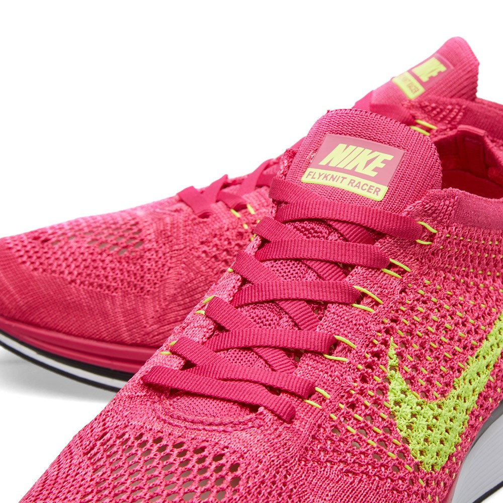 Nike Flyknit Racer 
« Pink Flash »
