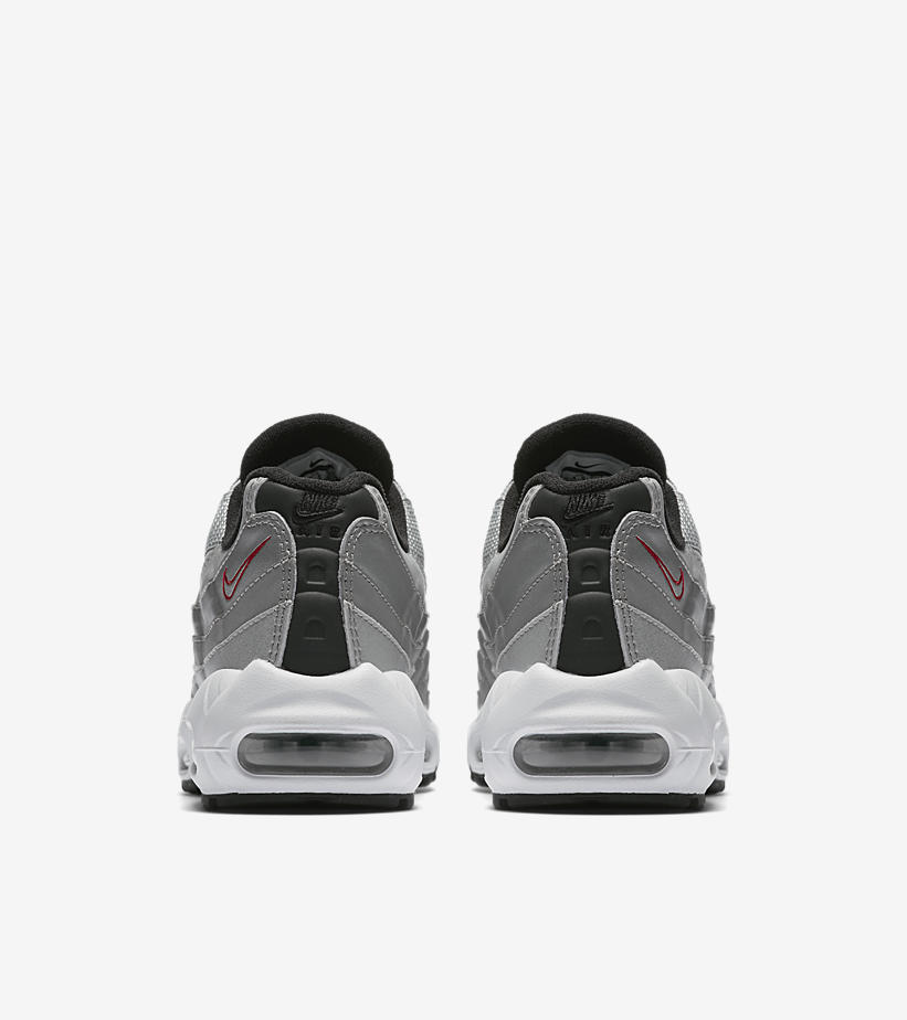 Nike W Air Max 97
Metallic Silver