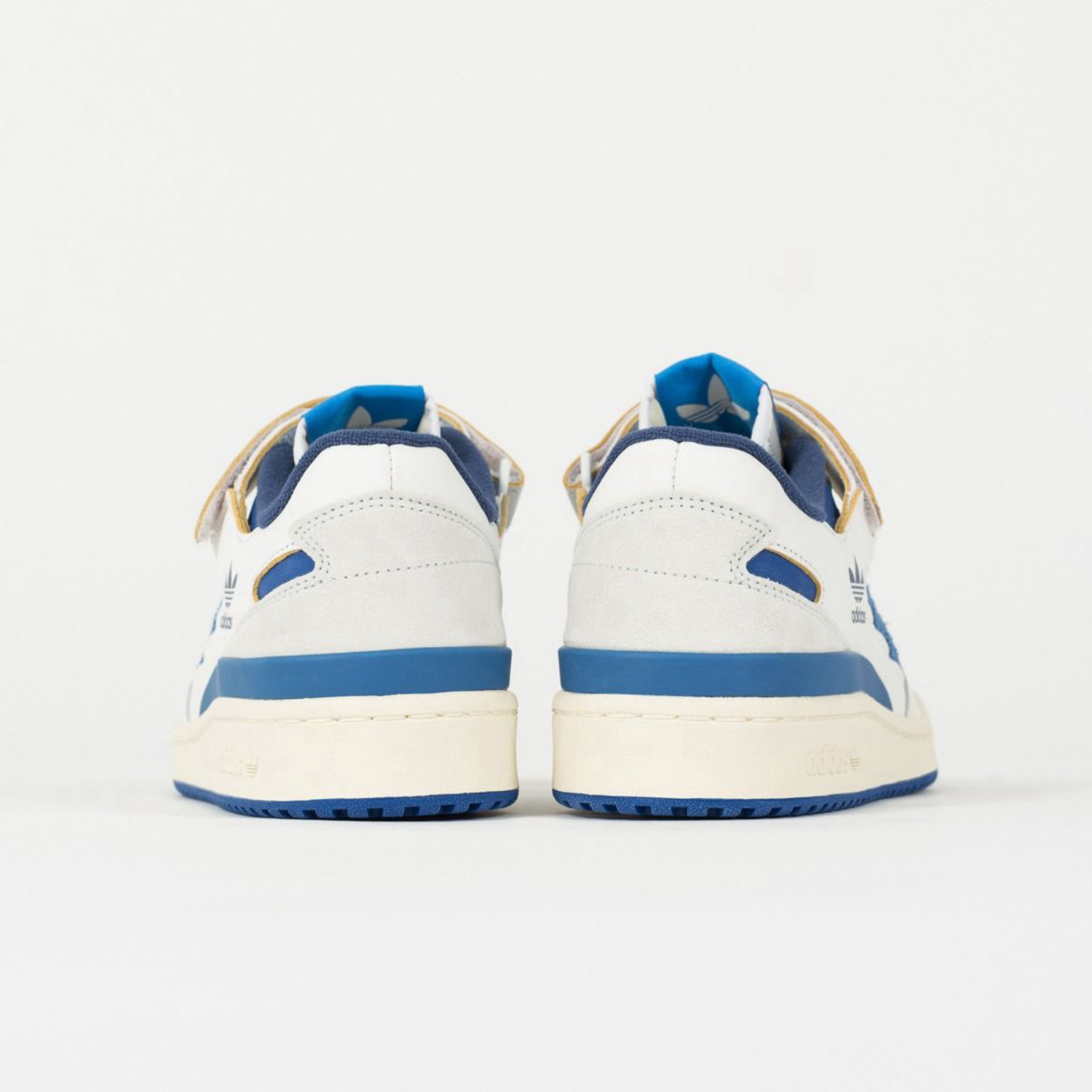 Adidas Forum 84 Low
White / Blue