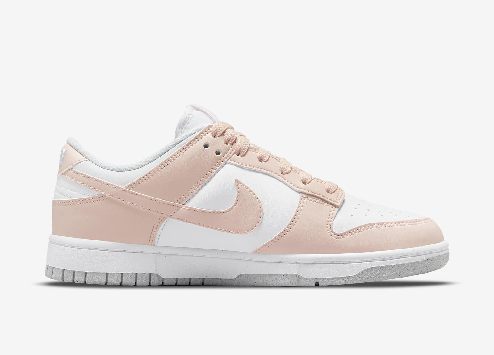 Nike Dunk Low
« Pale Coral »