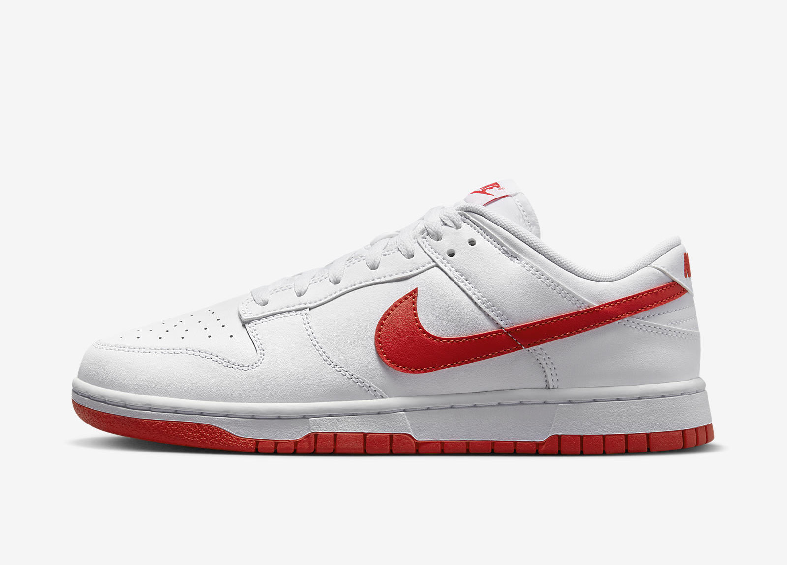 Nike Dunk Low
« Picante Red »