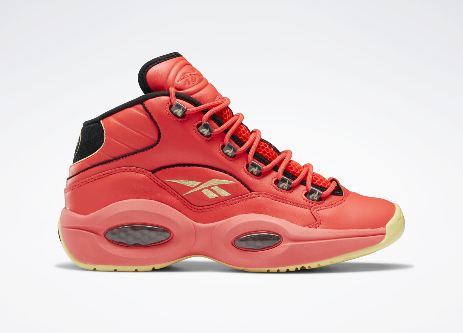 Reebok x Hot Ones
Question Mid
« The Last Dab »